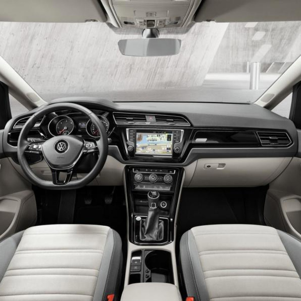 volkswagen-touran-2016-interior-asientos-autos-actual-m-xico
