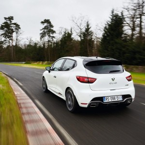 Renault Clio RS 220 Trophy perfil trasero