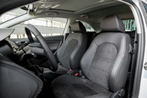 SEAT Ibiza Black en México interior