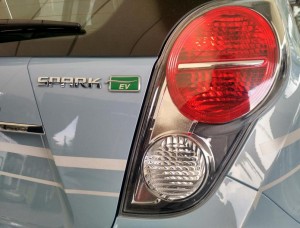 Chevrolet Spark EV eléctrico faros traseros