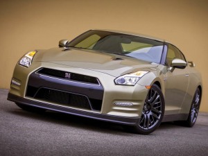 Nissan GT-R 45th Anniversary Gold Edition frontal