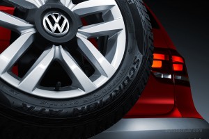 Nuevo Volkswagen CrossFox 2016 en México llanta de refacción