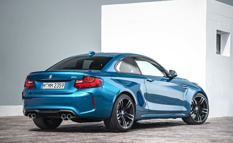 BMW M2 2016 vista posterior