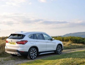 BMW X1 2016 vista posterior