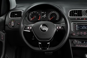 Volkswagen Polo 2016 1.2 Litros Turbo volante en piel