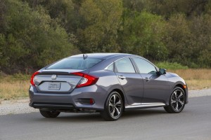 Honda Civic 2016 vista posterior