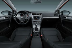 Volkswagen CrossGolf 2017 interior