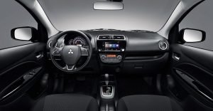 Mitsubishi Mirage 2017 en México interior pantalla touch