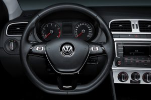 Volkswagen Vento ALLSTAR 2017 en México Volante con controles