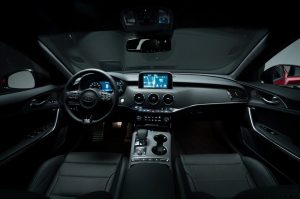 Kia Stinger 2018 pantalla touch head-up