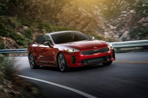 Kia Stinger 2018 en carretera