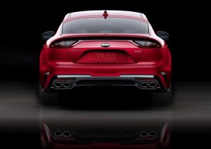 Kia Stinger 2018 color rojo posterior