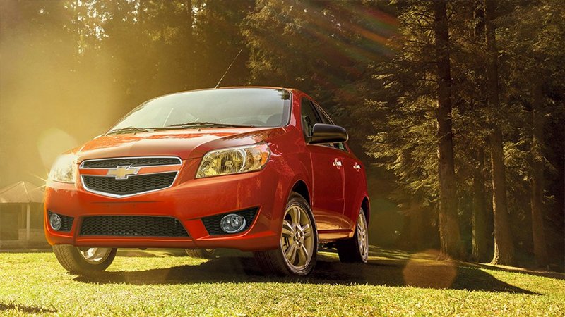 Chevrolet Aveo 2017 México color rojo