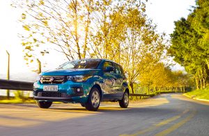 Nuevo Fiat Mobi 2017 en México color azul versión Like