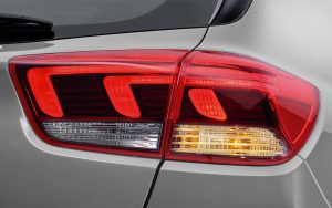 Kia Rio 2018 en México luces traseras LED