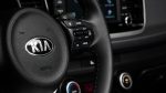 Kia Rio Hatchback 2018 en México controles en volante