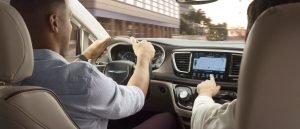 Chrysler Pacifica 2017 México interior pantalla touch