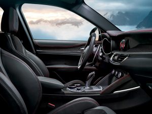 Alfa Romeo Stelvio 2018 en México interiores en piel pantalla touch HD