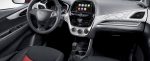 Chevrolet Spark Ink 2017 México, interior con pantalla touch y Apple CarPlay y Android Auto