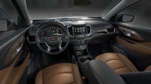 GMC Terrain 2018 interior infoentretenimiento pantalla touch con Android Auto y Apple CarPlay