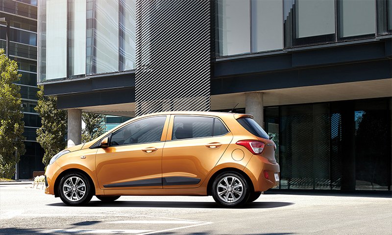 Hyundai Grand i10 México color naranja lateral