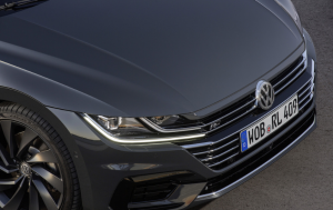 Volkswagen Arteon frente