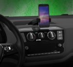 Volkswagen up! connect 2018 en México interior pantalla touch y base smartphone a detalle
