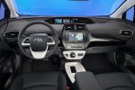 Nuevo Toyota Prius 2017 interior pantalla tablero consola