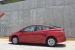 Toyota Prius 2017 en México prueba de manejo lateral izquierdo