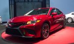 Toyota Camry 2018 perfil frontal