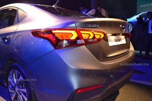 Hyundai Accent 2018 presentación en México faros traseros led y defensa