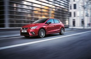 Seat Ibiza 2018 México color rojo en la calle