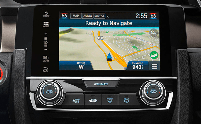 Honda Civic 2018 en México, interior con pantalla touch de 7 pulgadas con navegación GPS