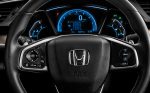 Honda Civic 2018 en México, interior con volante forrado y controles