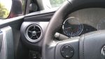 Toyota Corolla 2018 prueba de manejo - interiores volante controles de audio