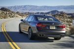 BMW m760 li-xDrive perfil posterior