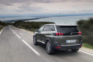 Peugeot 5008 2019 para México color gris posterior o zaga