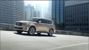 Infiniti QX80 2018 en Mexico en calle