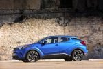 Toyota C-HR 2018 en México - exterior de lado color azul