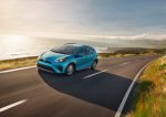 Toyota Prius c 2018 en México - exterior toma en carretera frente y perfil