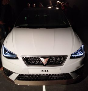 Cupra Ibiza color blanco frente