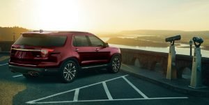 Ford Explorer 2018 en México lateral color rojo