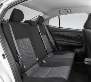 Toyota Yaris Sedán 2018 en México renovado - Interior asientos traseros