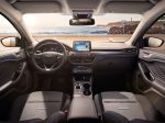 Ford Focus 2019 interior pantalla a color Sync 3, asientos y volante