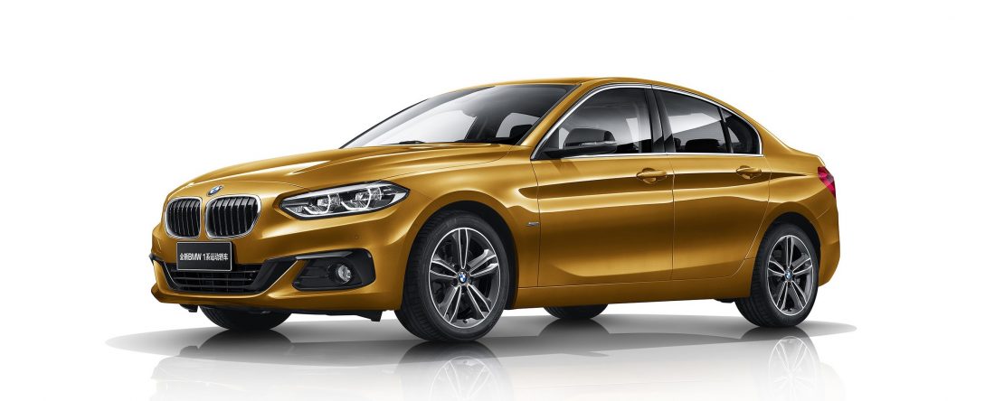 BMW Series 1 Sedán amarillo