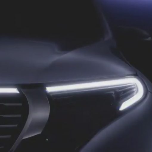 Mercedez-Benz EQC 2019 teaser frente