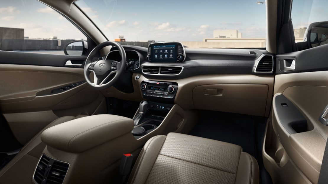 Hyundai Tucson 2019 interior con pantalla flotante de 8" e interiores Bild & Inspiration Foto zu Hyundai Tucson 2019 interior con pantalla flotante de 8" e interiores