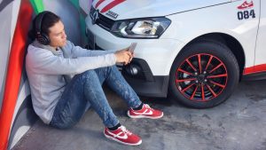 Volkswagen Gol PANAM tenis y rines detalles en rojo