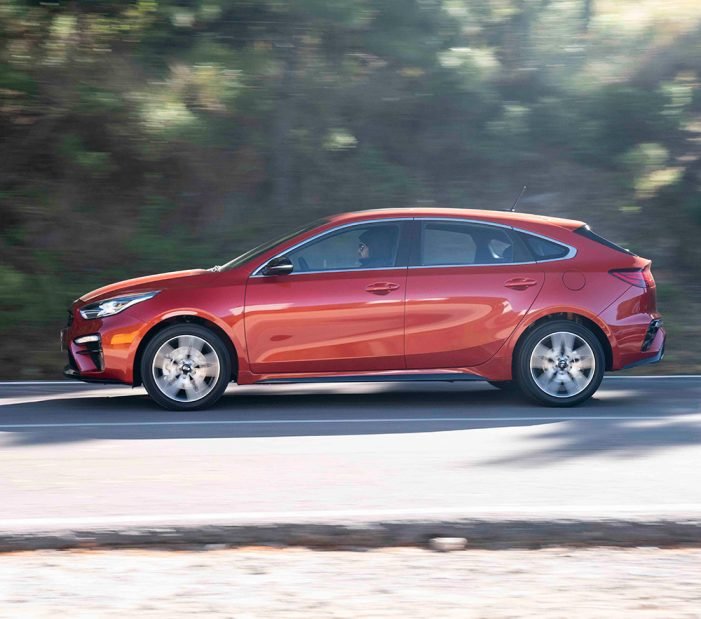 Kia Forte Hatchback 2019 turbo lateral