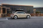 Volkswagen Beetle Final Edition 2019 en México - en calle lateral